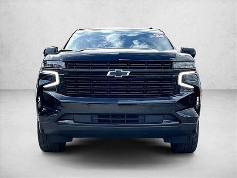 Used 2024 Chevrolet Tahoe RST RWD image 3