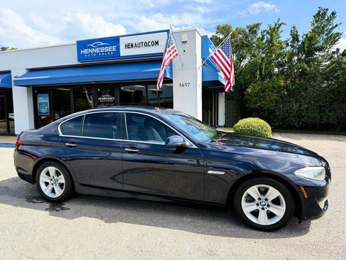 Used 2011 BMW 528i Sedan RWD image 6