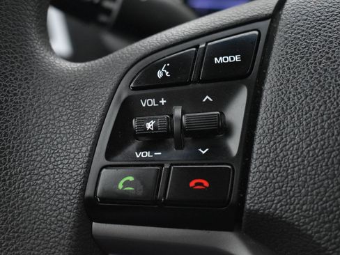 Used 2018 Hyundai Tucson SE image 18