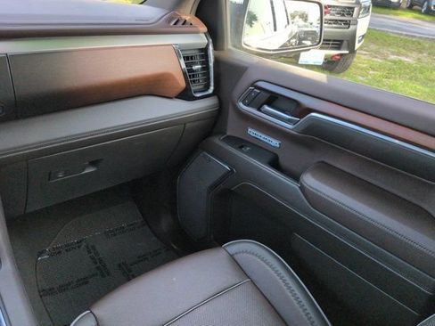 Used 2024 GMC Sierra 1500 Denali AWD/4WD image 16