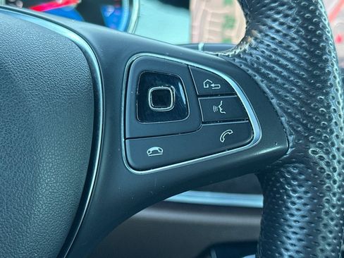 Used 2018 Mercedes-Benz E 300 image 30