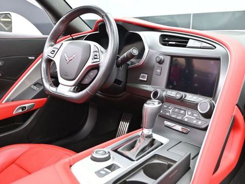 Used 2019 Chevrolet Corvette Z06 RWD image 15