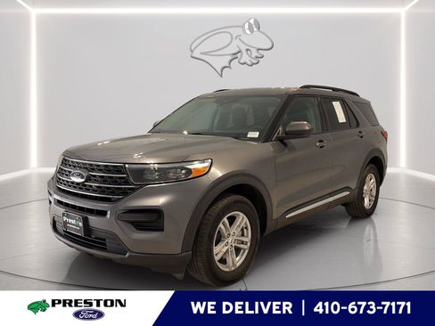 Used 2023 Ford Explorer XLT AWD/4WD image 1