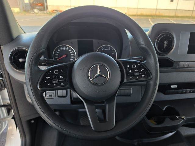 Used 2024 Mercedes-Benz Sprinter 3500 image 11