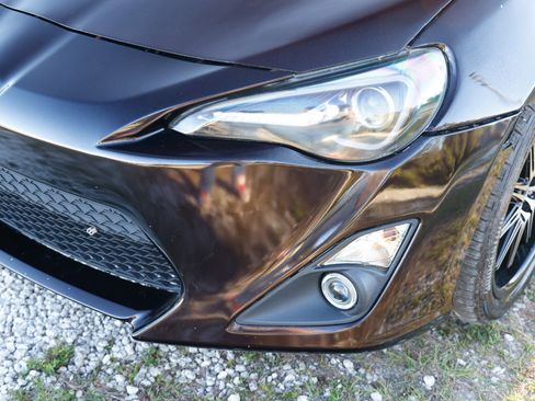 Used 2013 Scion FR-S image 20
