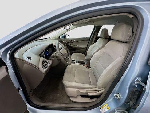 Used 2018 Chevrolet Cruze LS FWD image 13