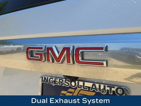 Used 2023 GMC Yukon XL Denali w/ LPO, Floor Liner Package AWD/4WD image 32