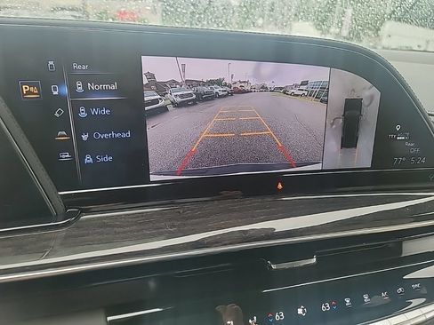 Used 2022 Cadillac Escalade ESV Premium Luxury AWD/4WD image 18