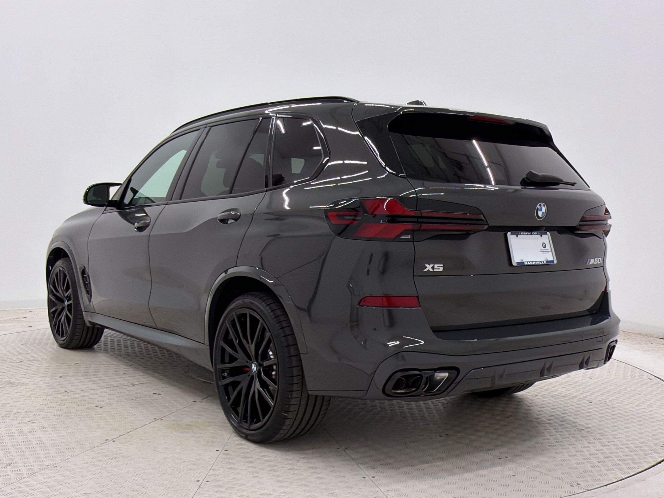 New 2026 BMW X5 M60i AWD/4WD image 3