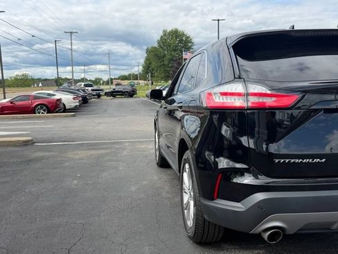 Used 2023 Ford Edge Titanium w/ Cargo Accessory Package AWD/4WD image 11