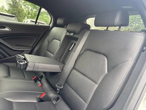 Used 2019 Mercedes-Benz GLA 250 4MATIC image 15