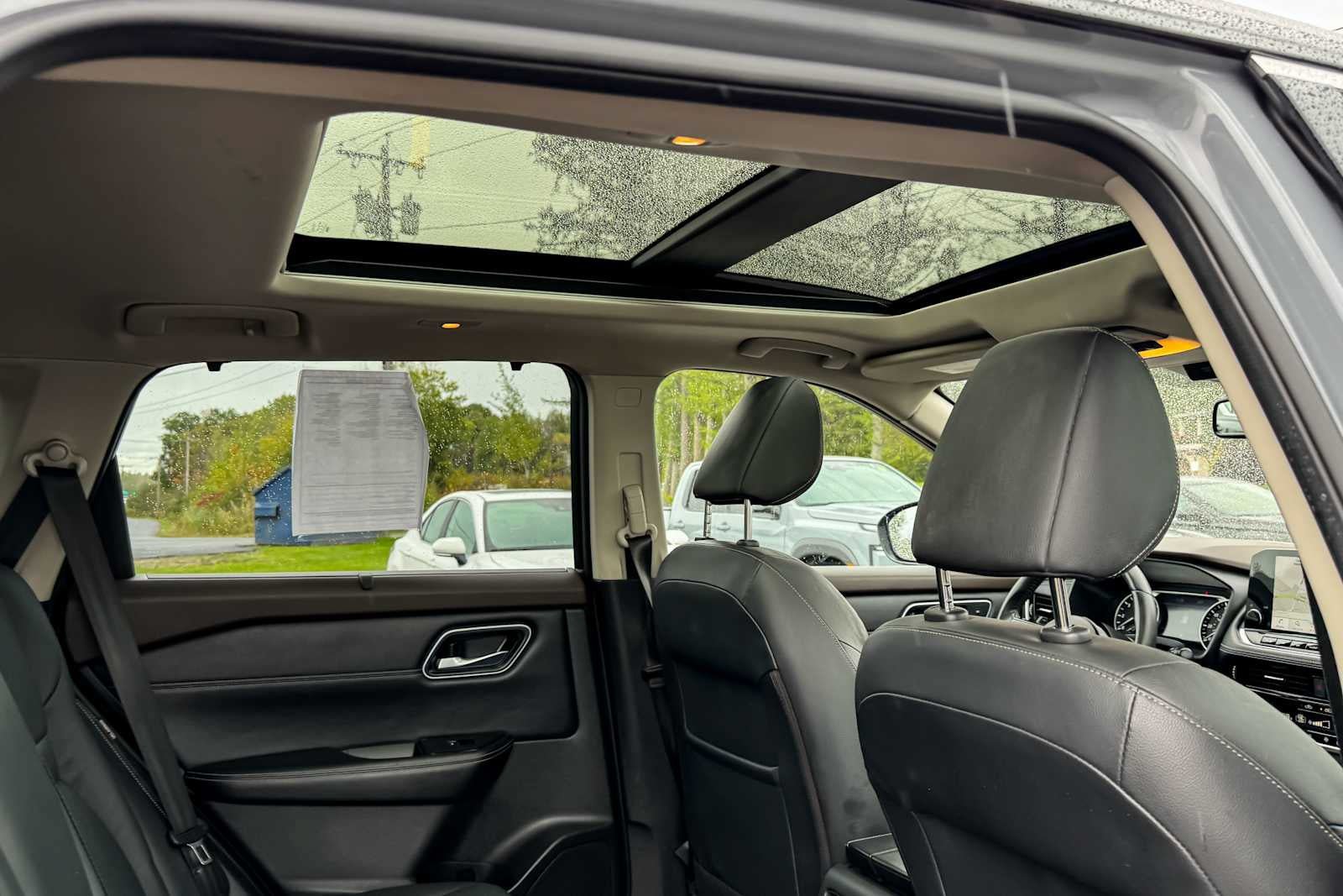 Used 2021 Nissan Rogue SL w/ Premium Package AWD/4WD image 13
