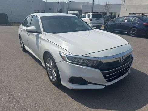 Used 2021 Honda Accord LX image 2