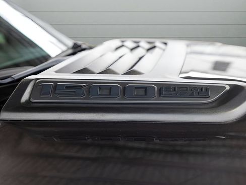 Used 2022 RAM 1500 Laramie w/ Night Edition AWD/4WD image 15