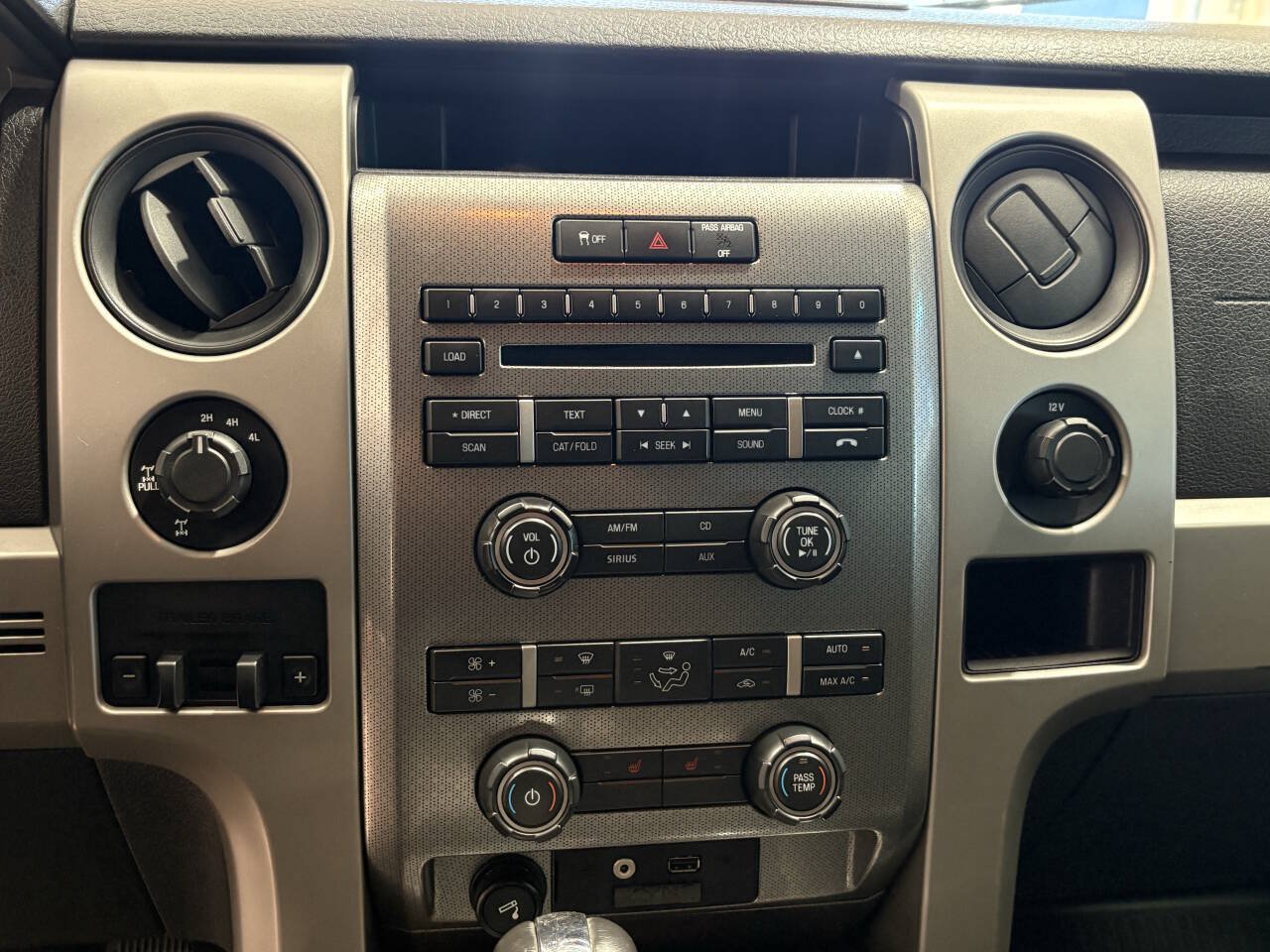 Used 2011 Ford F150 Raptor w/ Raptor Luxury Pkg AWD/4WD image 22