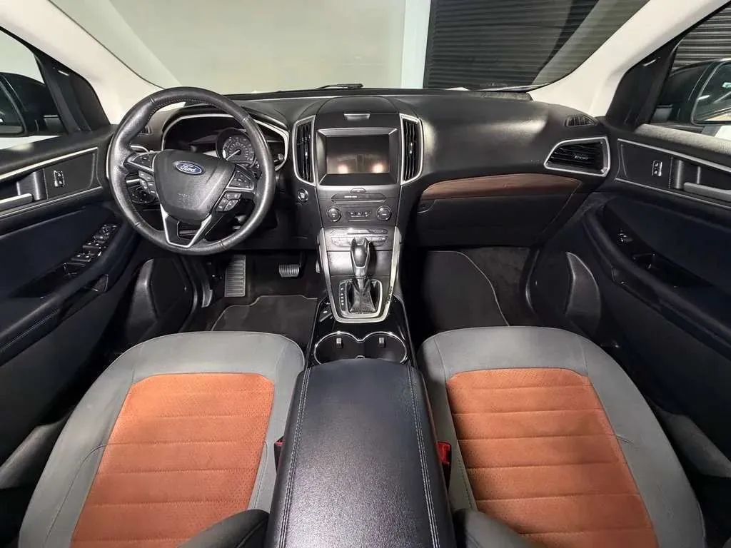 Used 2018 Ford Edge SEL w/ Equipment Group 201A FWD image 22
