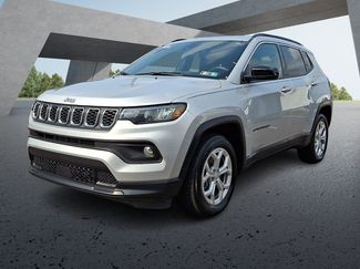 Used 2024 Jeep Compass Latitude AWD/4WD video 3