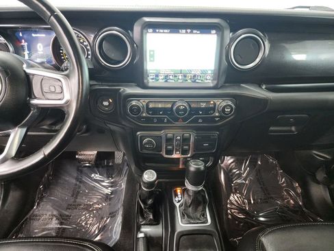 Used 2021 Jeep Wrangler Unlimited Sahara image 15