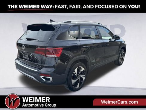 Used 2024 Volkswagen Taos SE AWD/4WD image 6