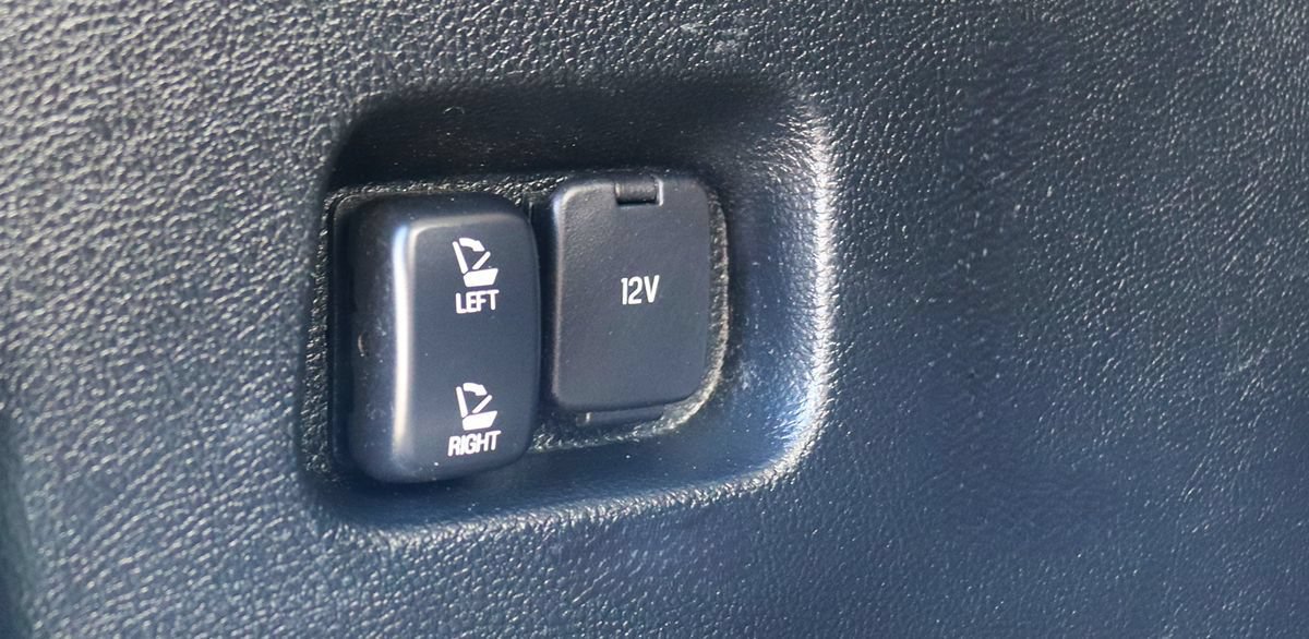 Used 2020 Ford Edge SEL FWD image 26