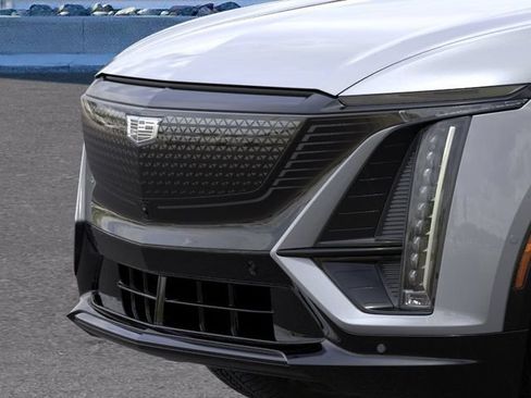 New 2026 Cadillac Lyriq Sport w/ LPO, Floor Liner Package AWD/4WD image 13