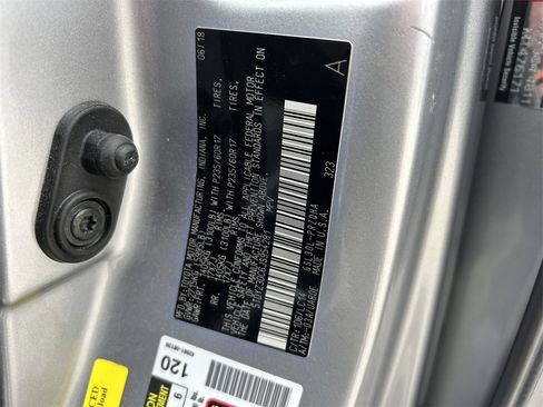 Used 2018 Toyota Sienna XLE w/ XLE Navigation Package image 10