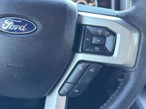 Used 2016 Ford F150 Lariat image 24