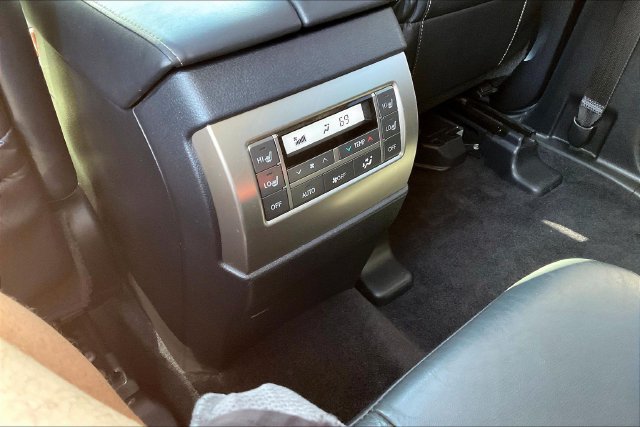 Used 2017 Lexus GX 460 Premium w/ Premium Package AWD/4WD image 35