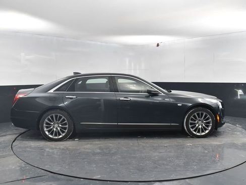 Used 2018 Cadillac CT6 Luxury image 11