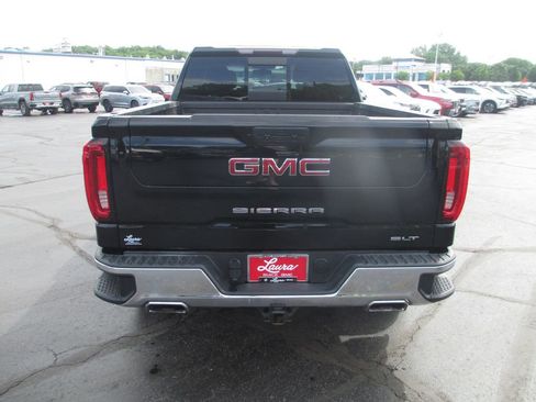 Used 2019 GMC Sierra 1500 SLT w/ SLT Premium Package AWD/4WD image 8