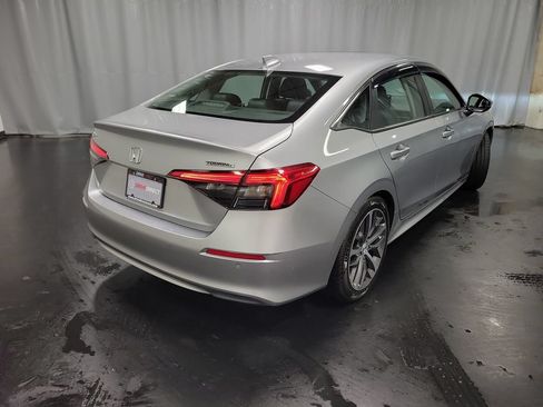 Used 2023 Honda Civic Touring image 8
