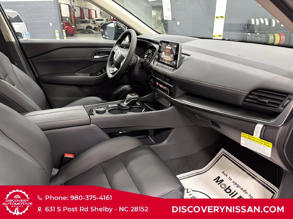 New 2026 Nissan Rogue Dark Armor AWD/4WD image 39