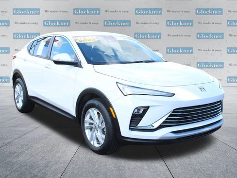 Used 2024 Buick Envista Preferred w/ Convenience I Package image 3