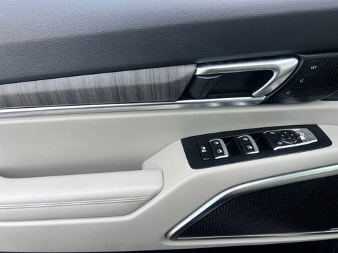 Certified 2023 Kia Telluride SX image 11