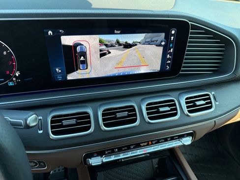 Certified 2024 Mercedes-Benz GLS 450 4MATIC image 19