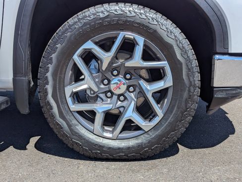 Certified 2022 GMC Sierra 1500 SLT w/ SLT Premium Package AWD/4WD image 50