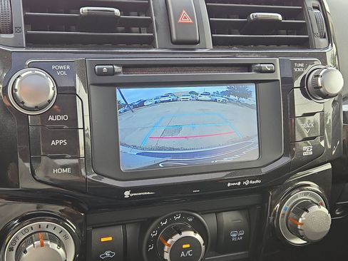 Used 2017 Toyota 4Runner TRD Off-Road Premium AWD/4WD image 18