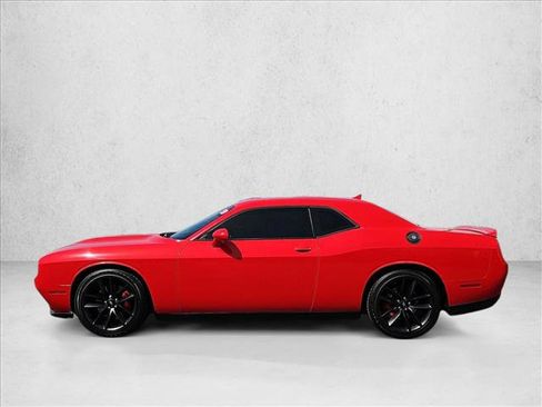Used 2020 Dodge Challenger GT w/ Plus Package RWD image 9