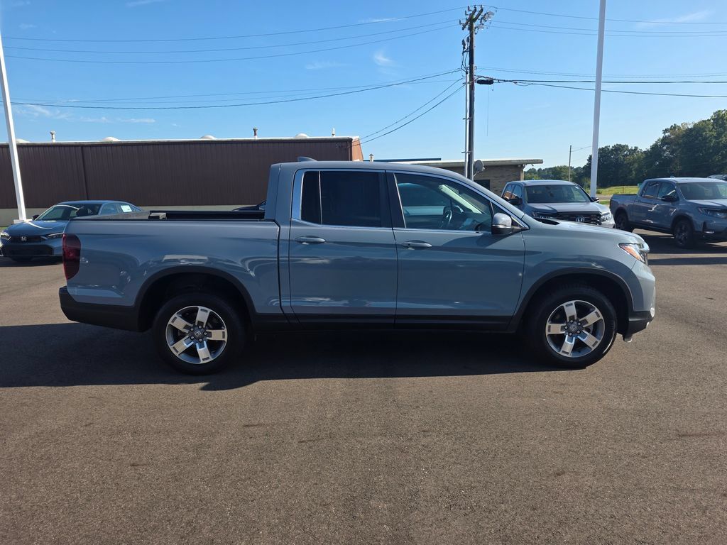 Certified 2025 Honda Ridgeline RTL image 2