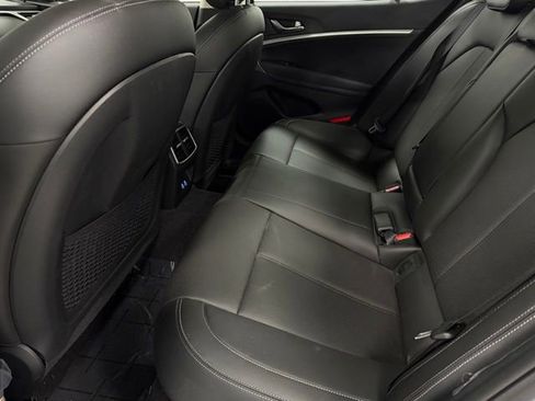 Used 2026 Genesis G70 2.5T image 23