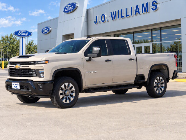 Used 2026 Chevrolet Silverado 2500 Custom w/ Custom Value Package AWD/4WD image 3