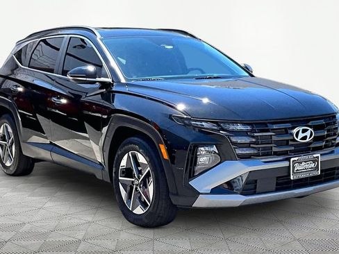 Used 2025 Hyundai Tucson SEL FWD image 5