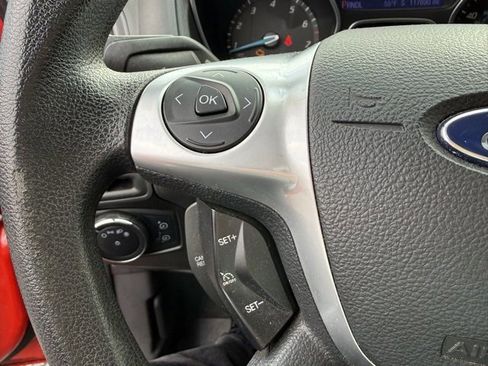 Used 2013 Ford Focus SE w/ Super Fuel Economy (SFE) Pkg image 14