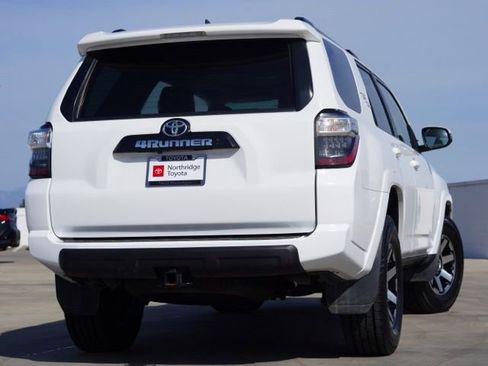 Certified 2024 Toyota 4Runner TRD Off-Road Premium w/ Moonroof Package AWD/4WD image 6