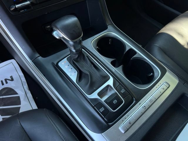 Used 2022 Kia Carnival LX FWD image 35
