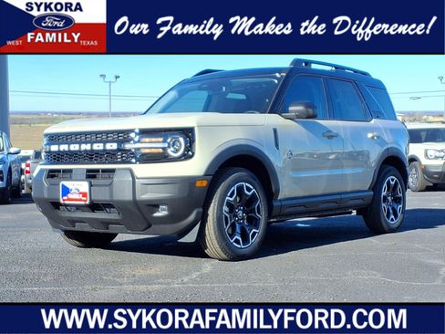 New 2025 Ford Bronco Sport Outer Banks AWD/4WD image 1
