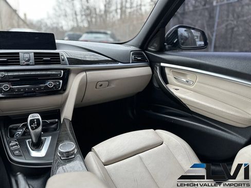 Used 2016 BMW 340i xDrive Sedan image 24