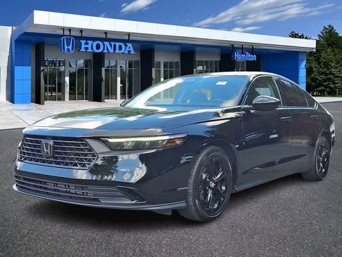 Certified 2025 Honda Accord SE image 1