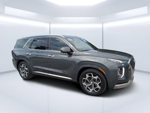 Used 2022 Hyundai Palisade Calligraphy w/ Winter Package FWD image 1