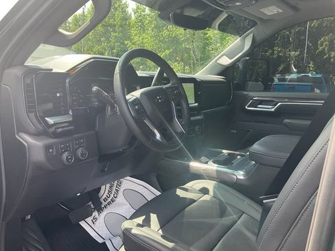 Used 2026 Chevrolet Silverado 2500 LTZ w/ LTZ Plus Package AWD/4WD image 15